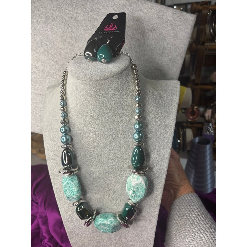 Necklace & Earrings Paparazzi In Good Glazes